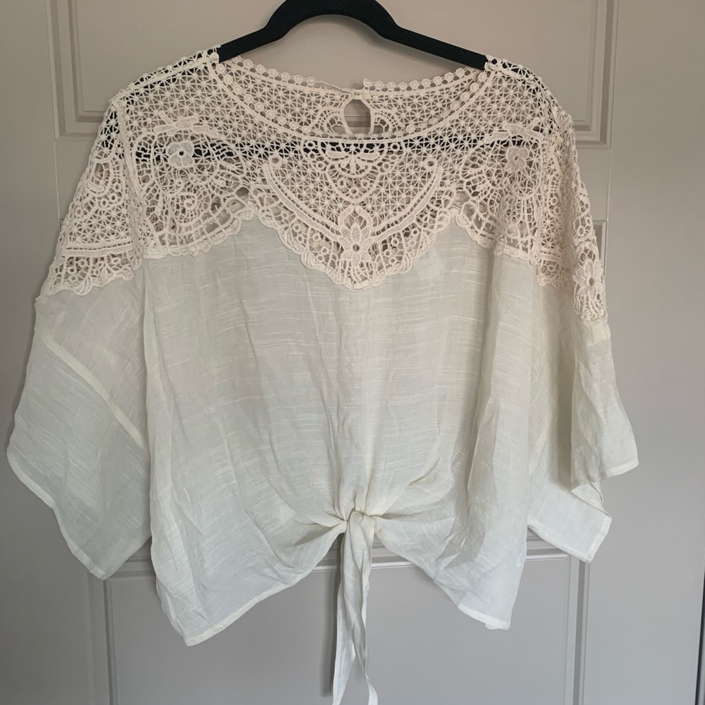 Women’s Cream Tie Top